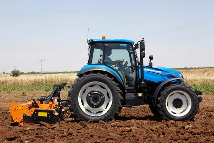New Holland T5 Dual Command Faz 5